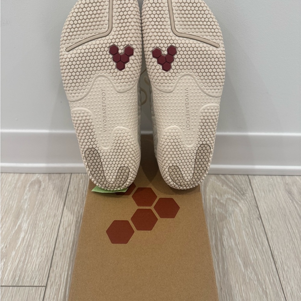 Vivo Barefoot Arctic Wolf Sneakers - Picture 6 of 10